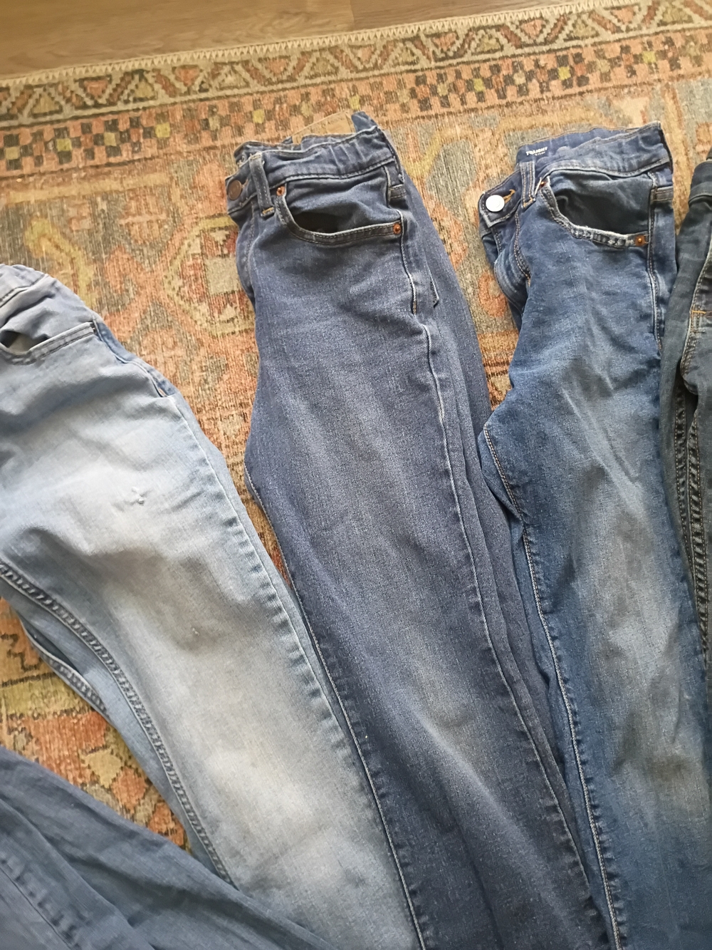Mixed Lot of Denim Jeans and Khaki Pants - Blue & Tan - Picture 3 of 5